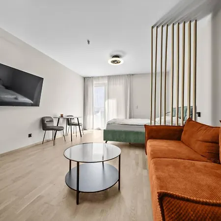 Apartment Ac Metropolis With Balcony - Old Town & Nivy *