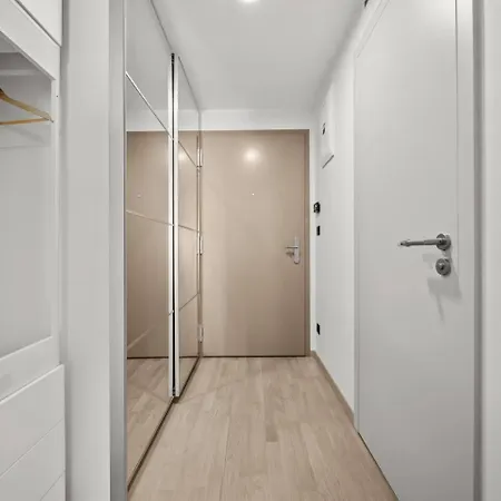Apartment Ac Metropolis With Balcony - Old Town & Nivy *